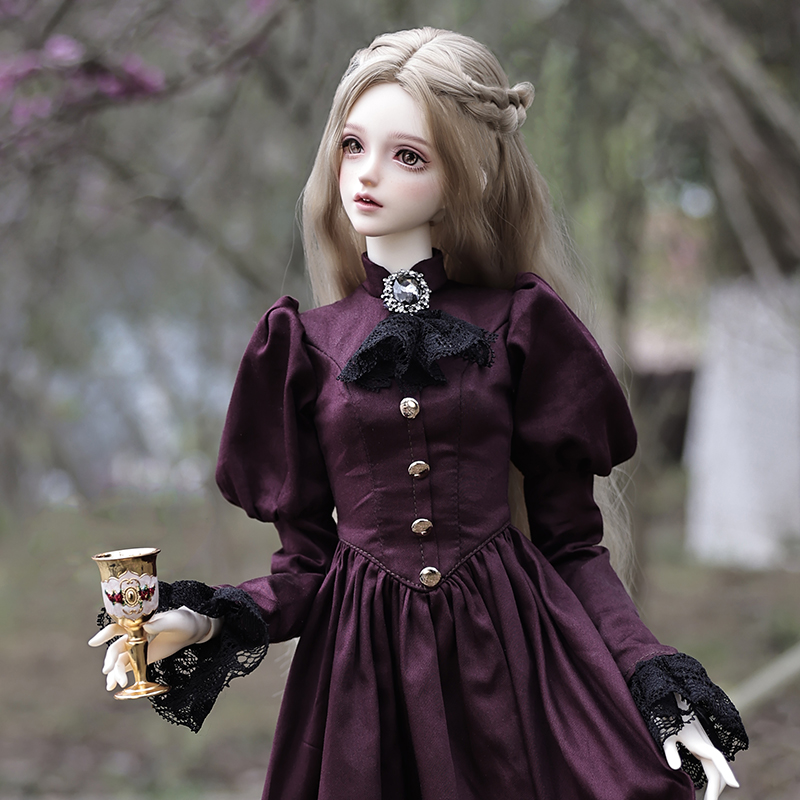 Vintage Collectible And Vintage Dolls - Elina-Robe violette aristocratique vintage pour femme,